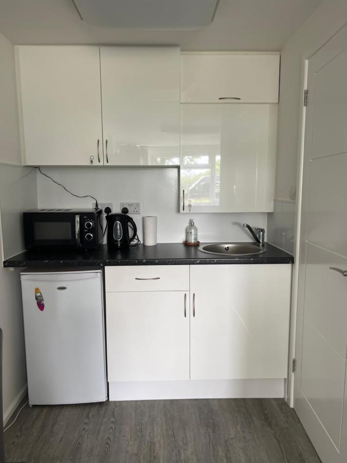 דירות Studio In Private House Near Central מילטון קינס מראה חיצוני תמונה