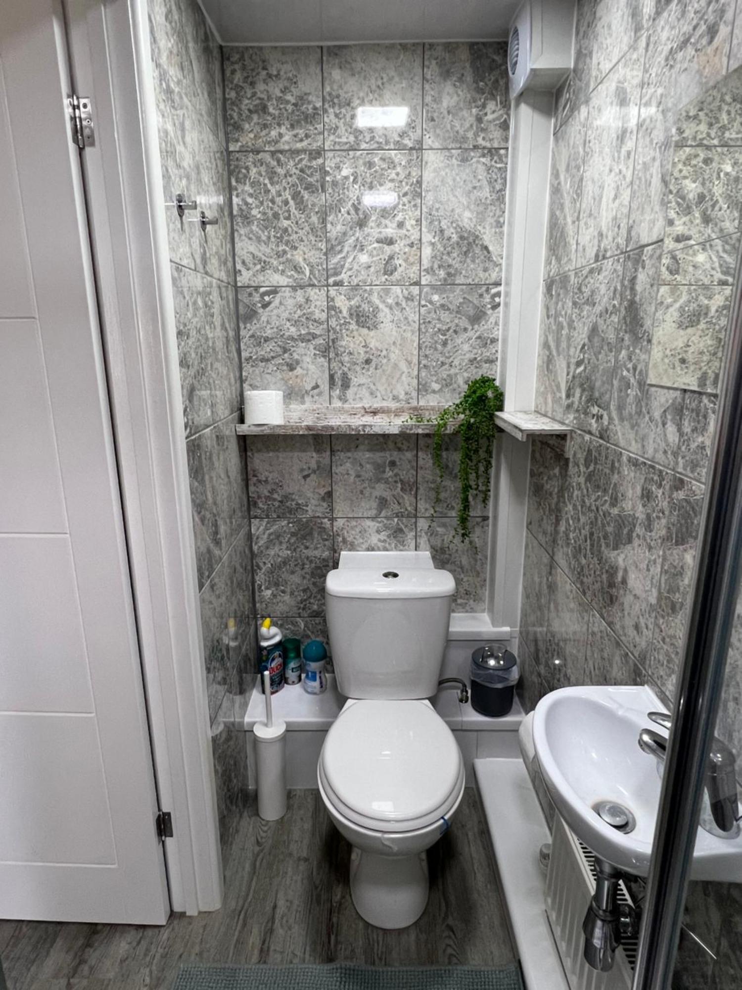 דירות Studio In Private House Near Central מילטון קינס מראה חיצוני תמונה
