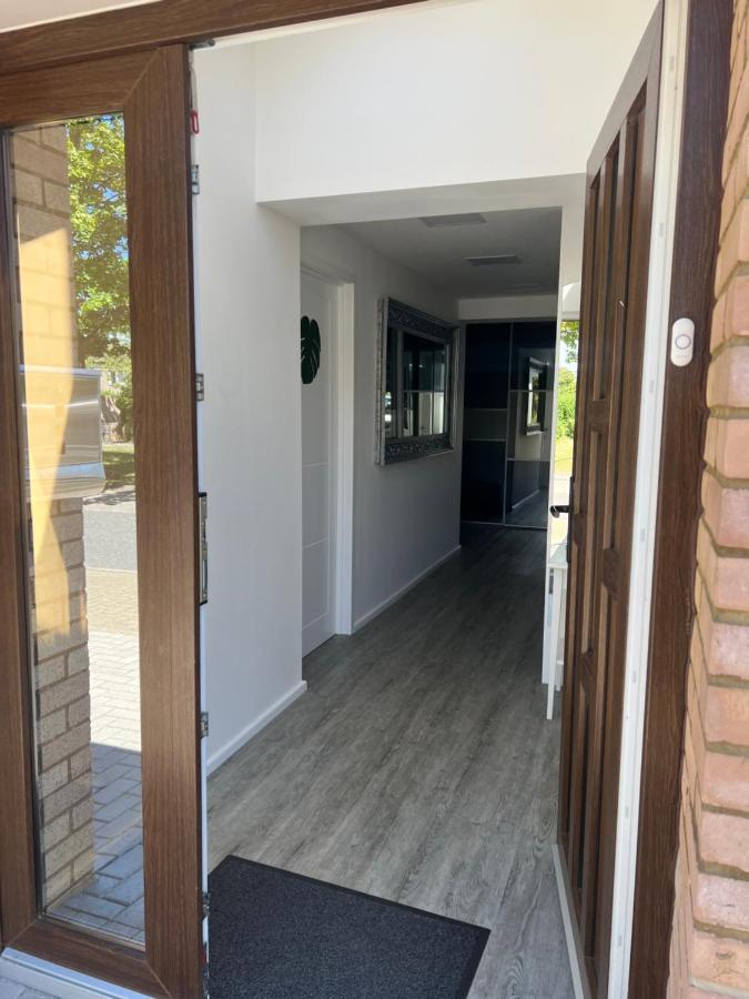 דירות Studio In Private House Near Central מילטון קינס מראה חיצוני תמונה